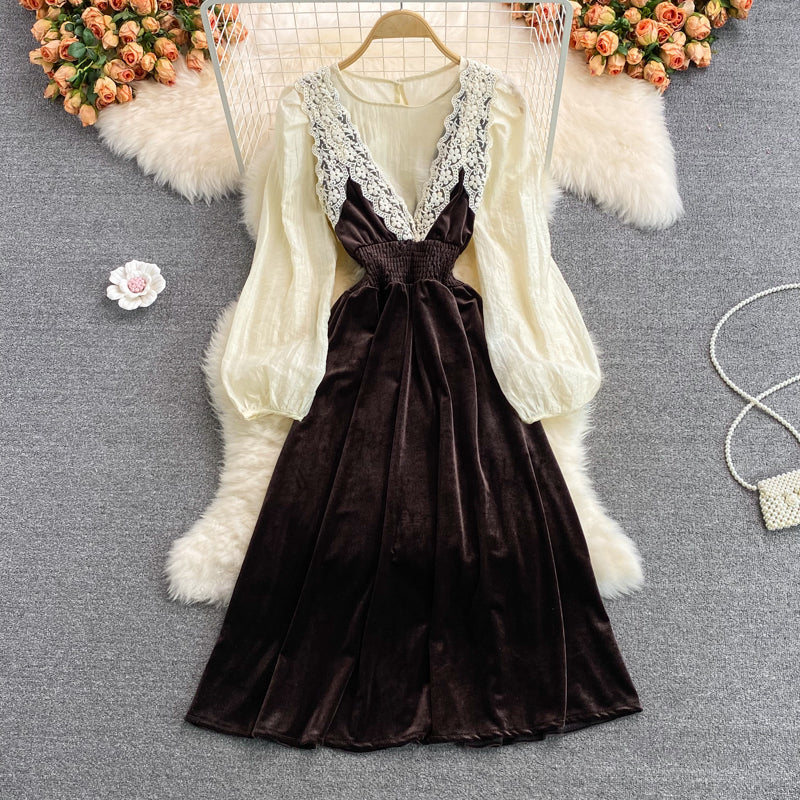 Niedliches zweiteiliges Kleid aus Spitze, Modekleid 403