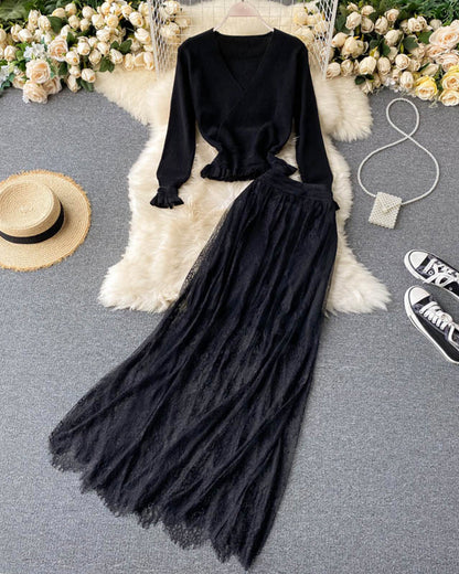 Elegant black long-sleeved sweater + lace skirt  205