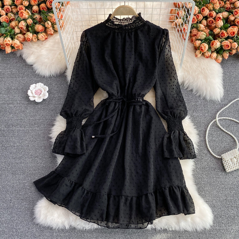 Schwarzes langärmliges Kleid aus Tüll Modekleid 441