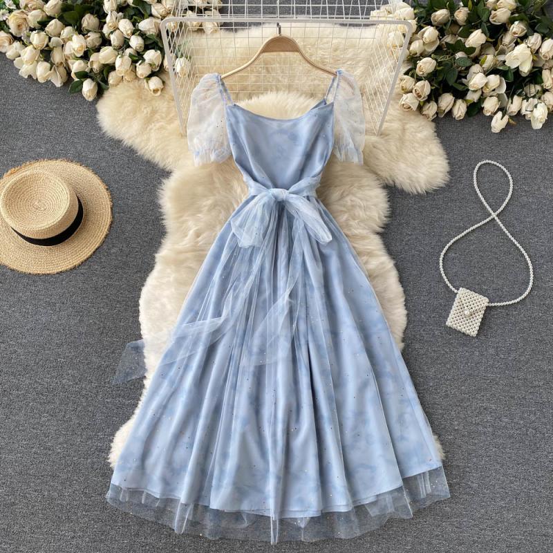 Blaues kurzes A-Linien-Kleid aus Tüll Modekleid 390