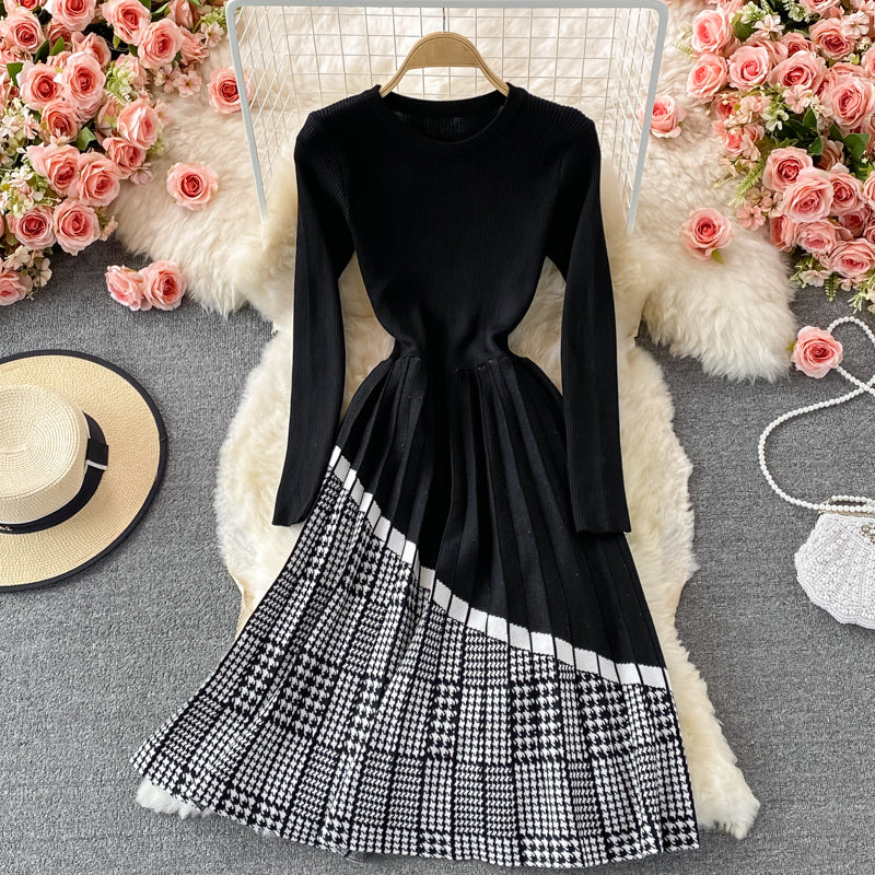 Cute long-sleeved knitted long-sleeved dress  168