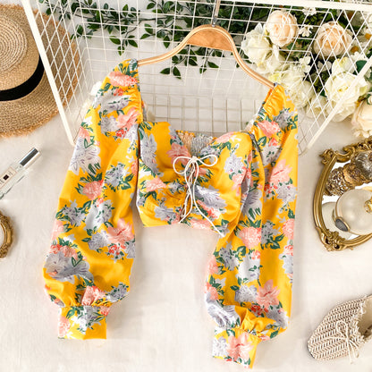 Stylish long-sleeved floral top  314