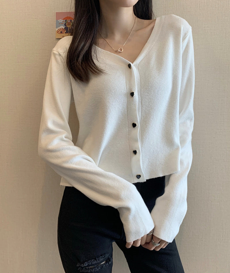 Dünner Strickpullover mit V-Ausschnitt 149