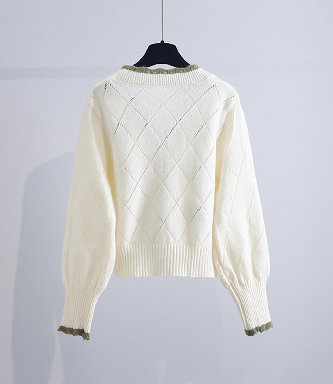 Schöner Blumen-Cardigan mit langen Ärmeln 140