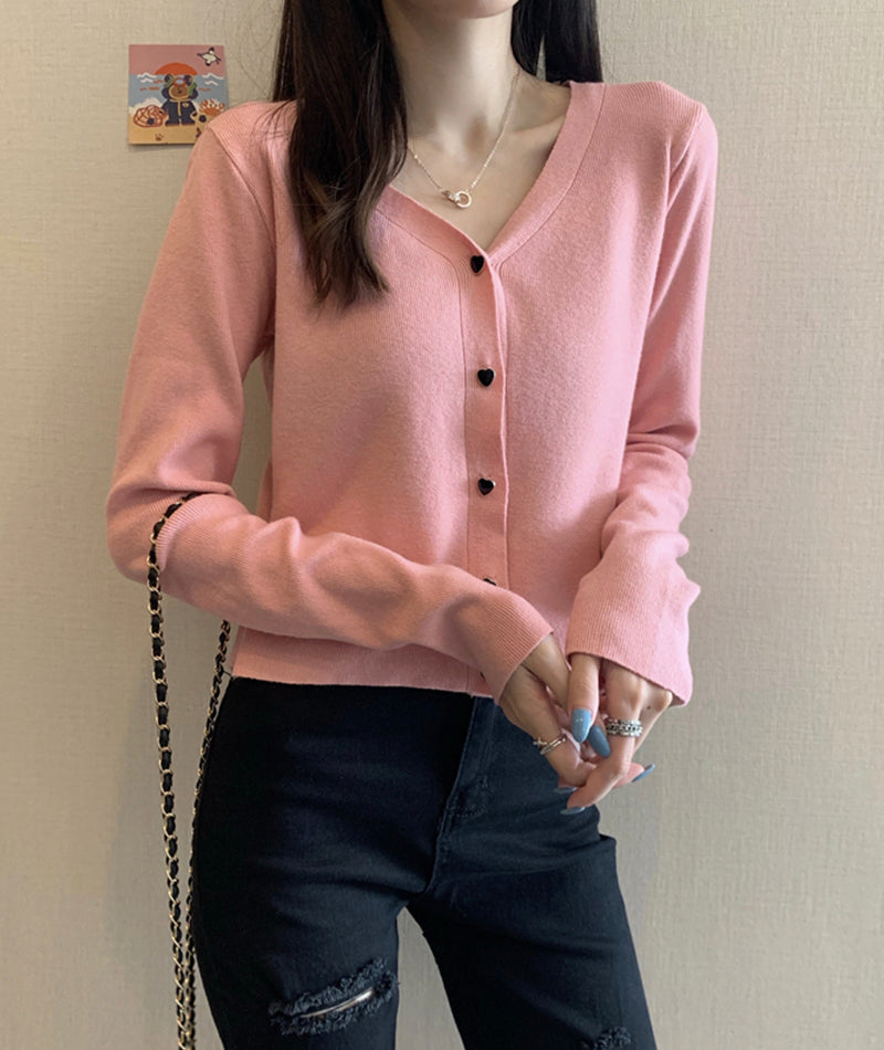 Dünner Strickpullover mit V-Ausschnitt 149