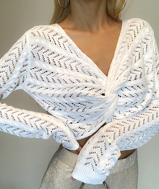 Haut en tricot à découpes croisées et col en V à la mode 112