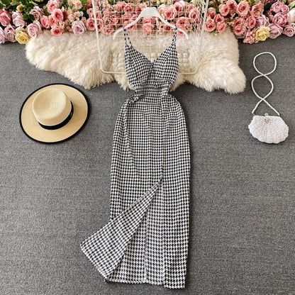 Elegant V-neck open back split dress  3308