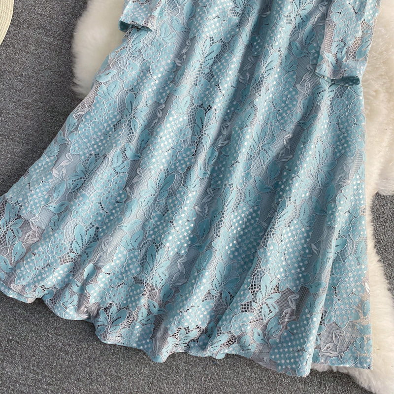 Französisches Häkelkleid mit ausgeschnittener Spitze 3435
