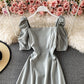 Französisches Retro-Kleid mit eckigem Ausschnitt und Blasenärmeln an der Taille 2940