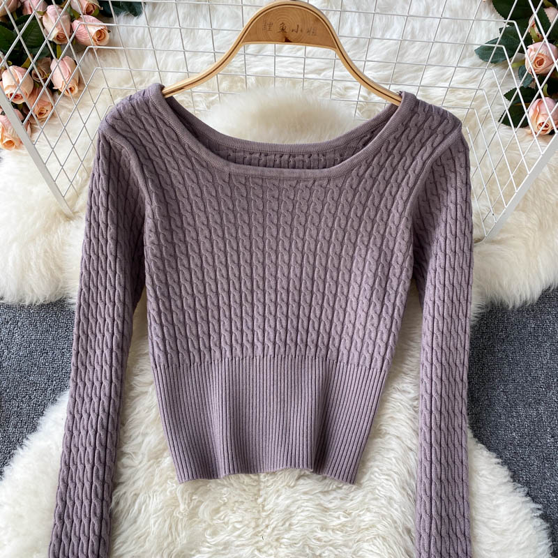 Long sleeved slim fit knit sweater  1599