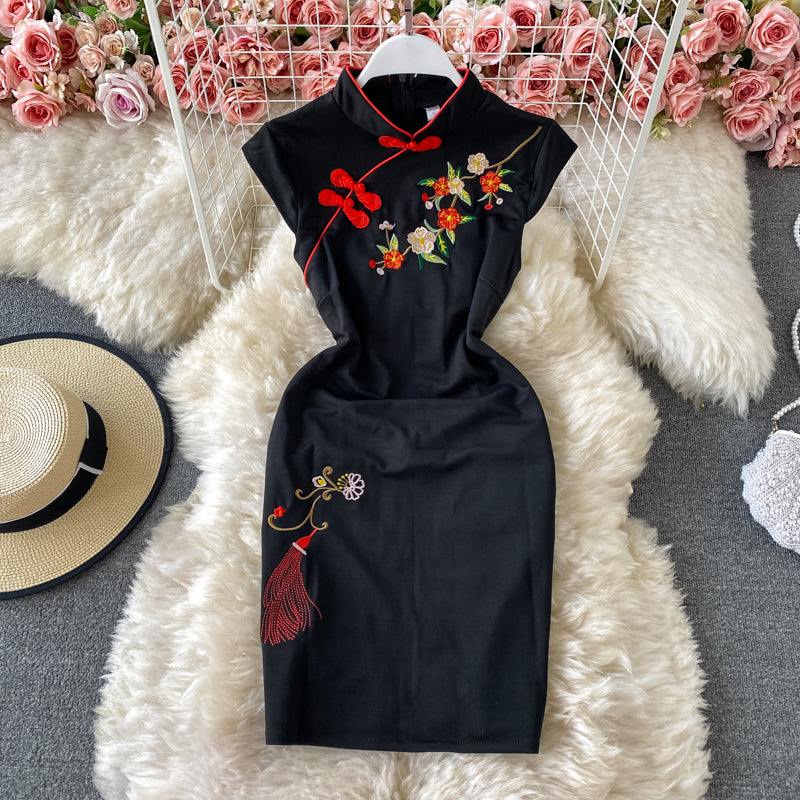 Cheongsam skirt retro stand collar buckle plum blossom embroidery  2754