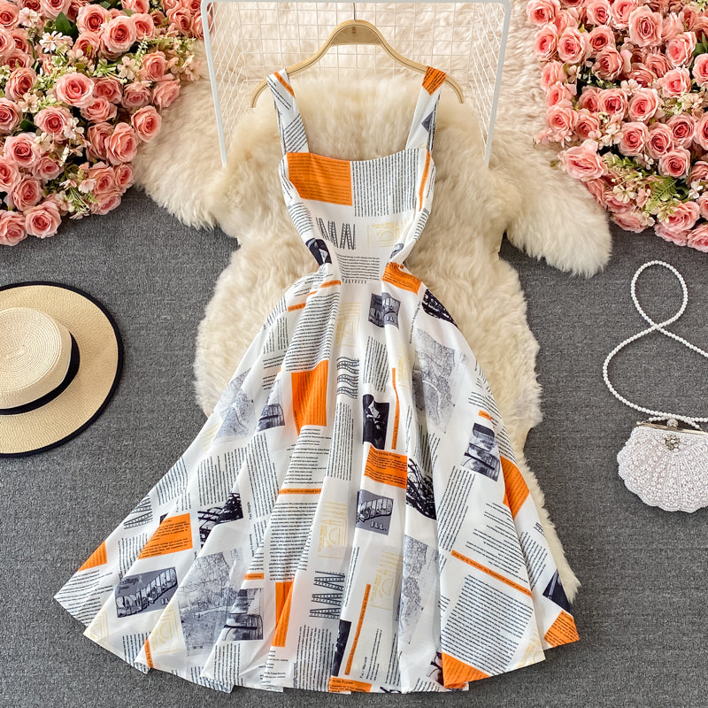 Schlankes, temperamentvolles, großes, ärmelloses Swing-Kleid mit Buchstabendruck 2900