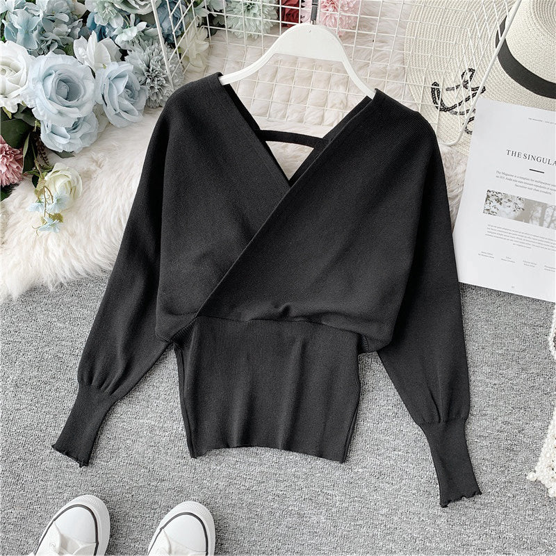 Kurz geschnittener Pullover mit schmaler Taille 1628