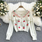 Pullover 1607 mit hohlem Design in Kirsche