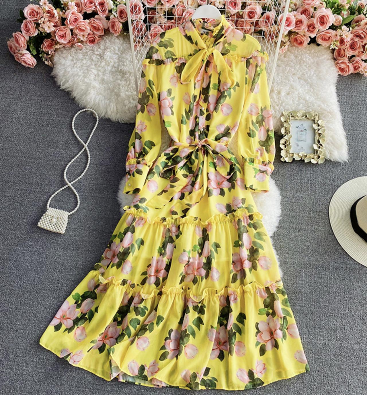 Gelbes Blumenkleid in A-Linie 1307