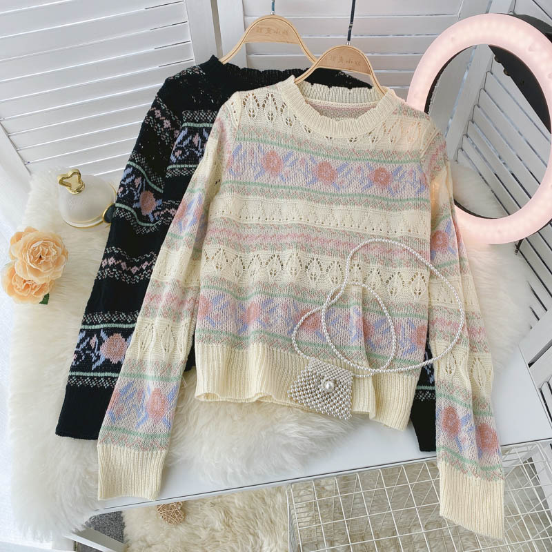 Long sleeved autumn hollow out sweater for women  1584
