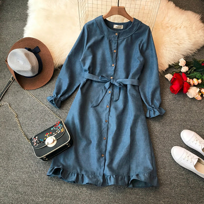 Rüschen-Schnürkleid mit Rundhalsausschnitt und hoher Taille 3398