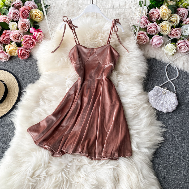 Französisches Vintage Hepburn kleines schwarzes Kleid 2925