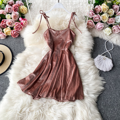 Französisches Vintage Hepburn kleines schwarzes Kleid 2925