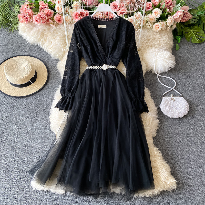 Slim waist long sleeve mesh stitched lace dress  2926