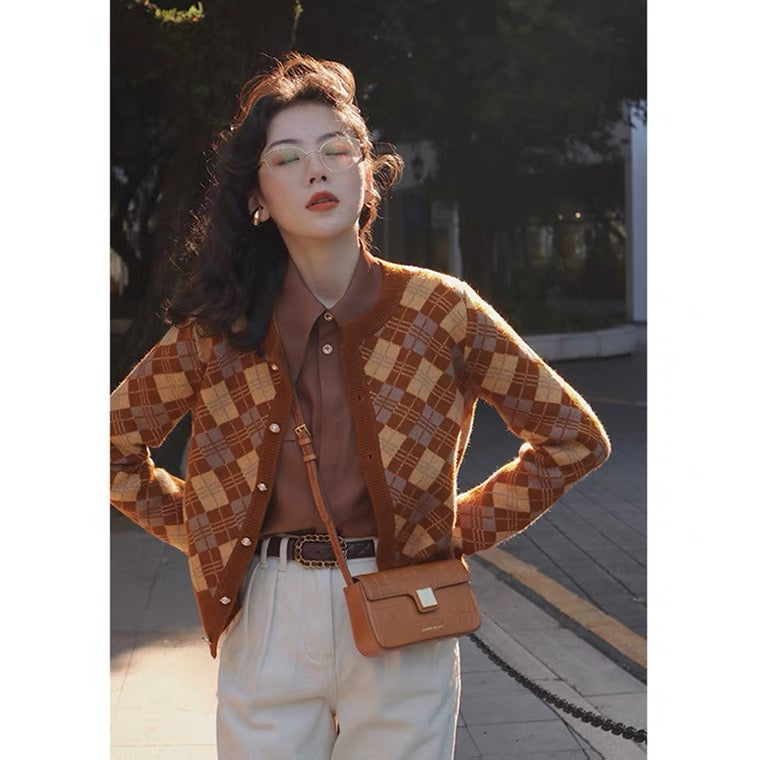 Cardigans, pulls neufs et vintage, hauts amples, amples et courts 1397