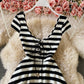 Gestreiftes Kleid mit V-Ausschnitt, schmaler, tief ausgeschnittener Rock in A-Linie 3049