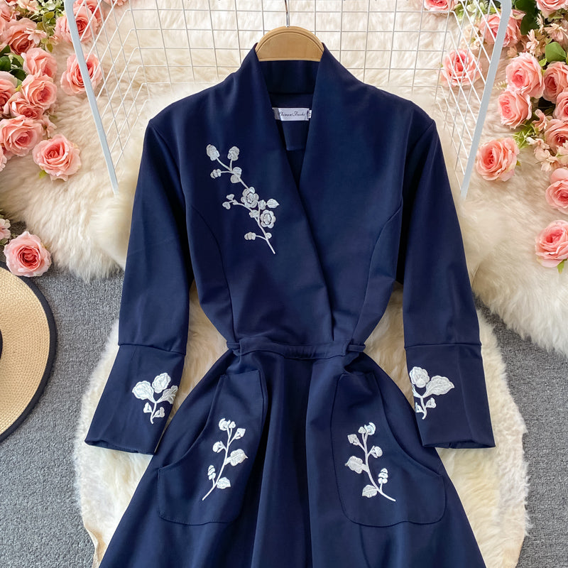 Waist lace up embroidered medium length dovetail dress  3088