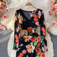 Temperamentvolles, sexy, geteiltes, schmales Wickelkleid mit V-Ausschnitt und Hüfte 2910