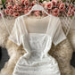 Schlankes, schlankes, plissiertes Hüftwickelkleid mit heißem Bohrer und Mesh 3304
