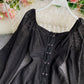 Langärmliges Spitzenkleid mit eckigem Ausschnitt und Laternenärmeln an der Taille 3155