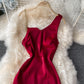 Sexy schulterfreies Kleid mit niedriger Brust und diagonalem Halsausschnitt und schmaler Hüfte 3054