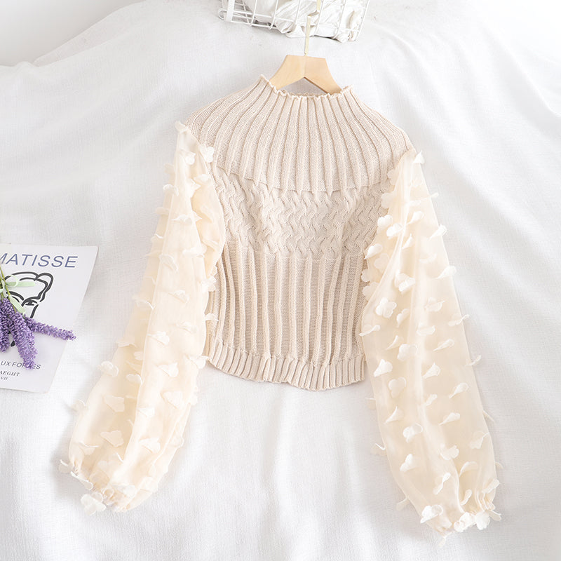 Langärmliger, kurz geschnittener Pullover mit süßer Applikation 1480 