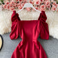 Französisches Retro-Kleid mit eckigem Ausschnitt und Blasenärmeln an der Taille 2940