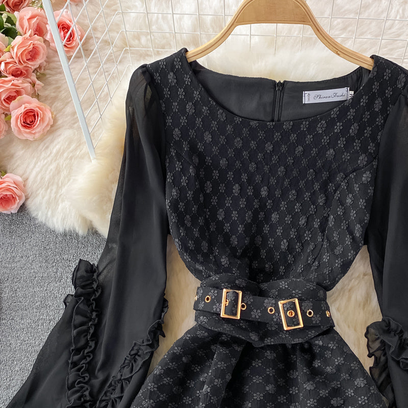 Round neck waist Ruffle Dress  3003