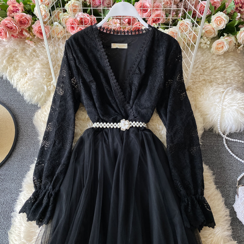 Slim waist long sleeve mesh stitched lace dress  2926