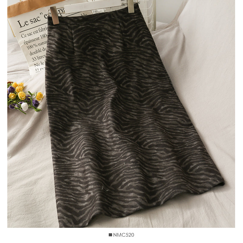 Korean retro split mid length leopard pattern versatile skirt  2635