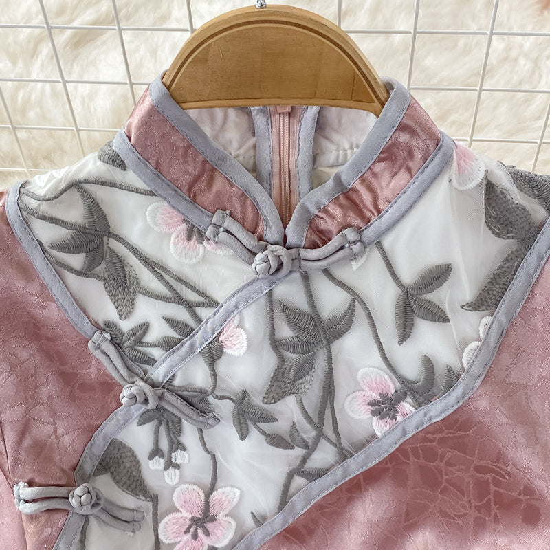 Retro heavy industry embroidered stand collar improved cheongsam  3350