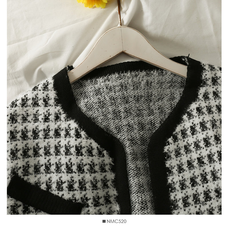 Sweater women's autumn and winter check loose and thin long sleeved cardigan  2075