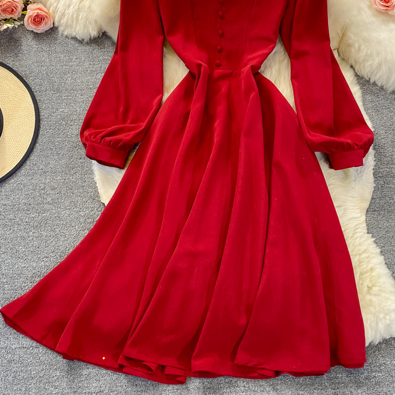 Dünnes rotes Kleid mit eckigem Ausschnitt und hoher Taille 3255