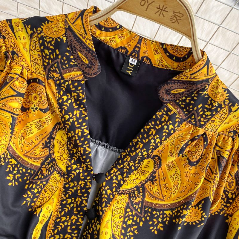 Light luxury high-end retro printed V-neck bubble sleeve dress  3011