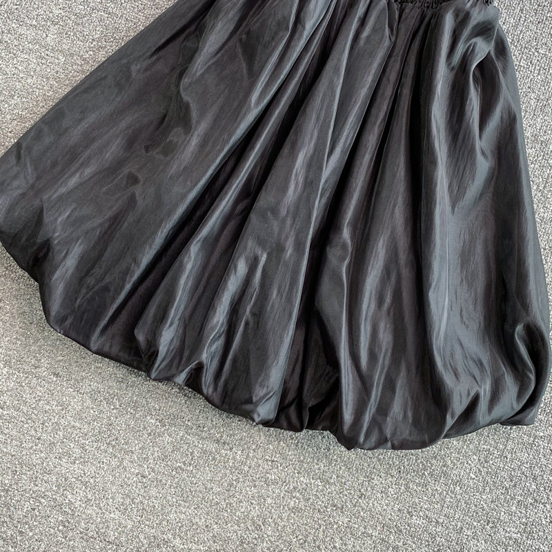 Schmaler Schnitt mit Fliege, elastischer Bund, kurzer, geschwollener Rock 3062