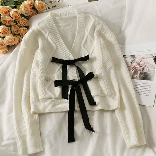 Kurzer, einreihiger, karierter Cardigan mit Fliege 1780