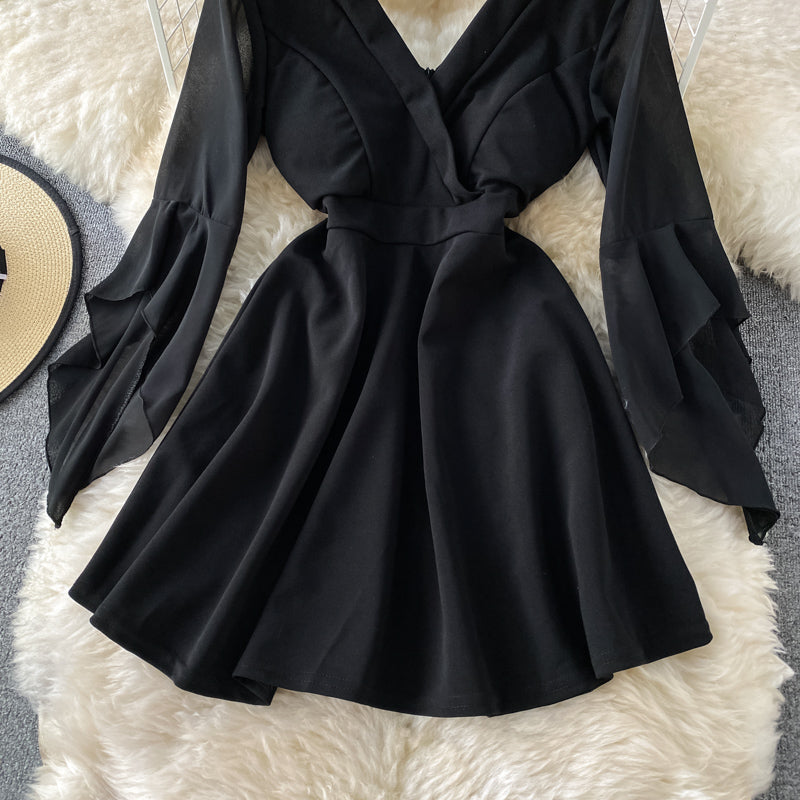 Sexy low cut deep V-neck dress with slim waist  3305