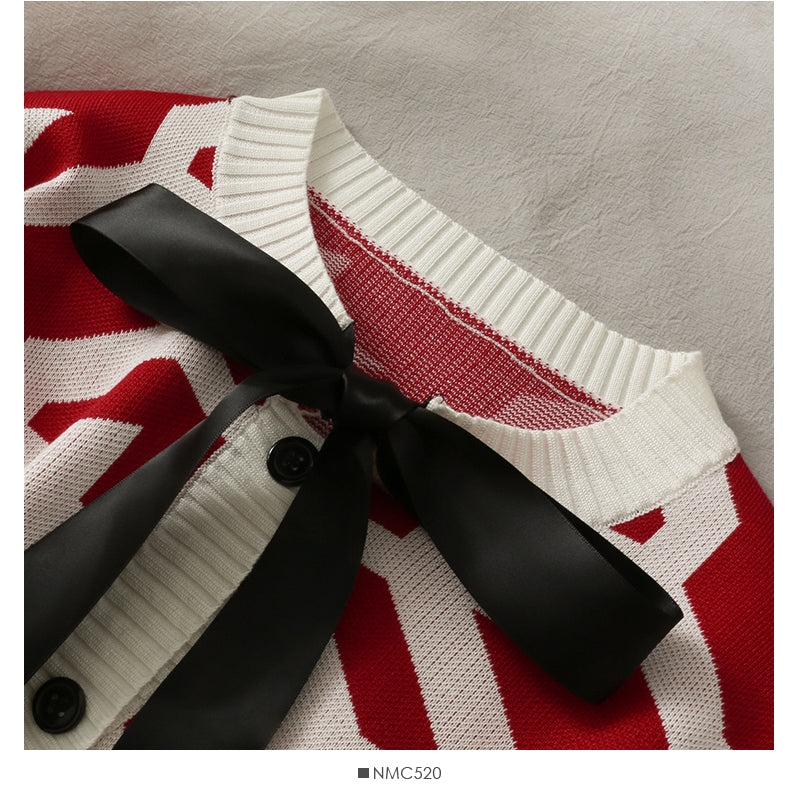 Sweet and versatile bow knot round neck single breasted sweater women  1988