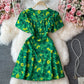Schmale Taille mit Luftblasenärmeln Blumenkleid mit V-Ausschnitt 3335