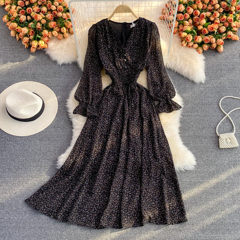 Retro waist closing slim long skirt with large hem 2994