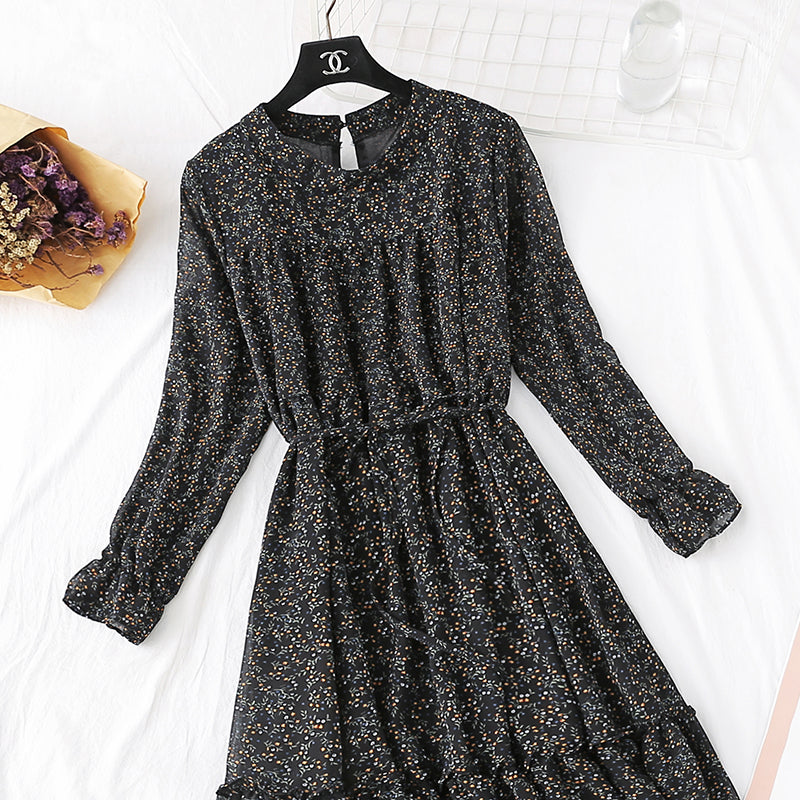 The new French retro floral bottomed long skirt is over the knee  2364