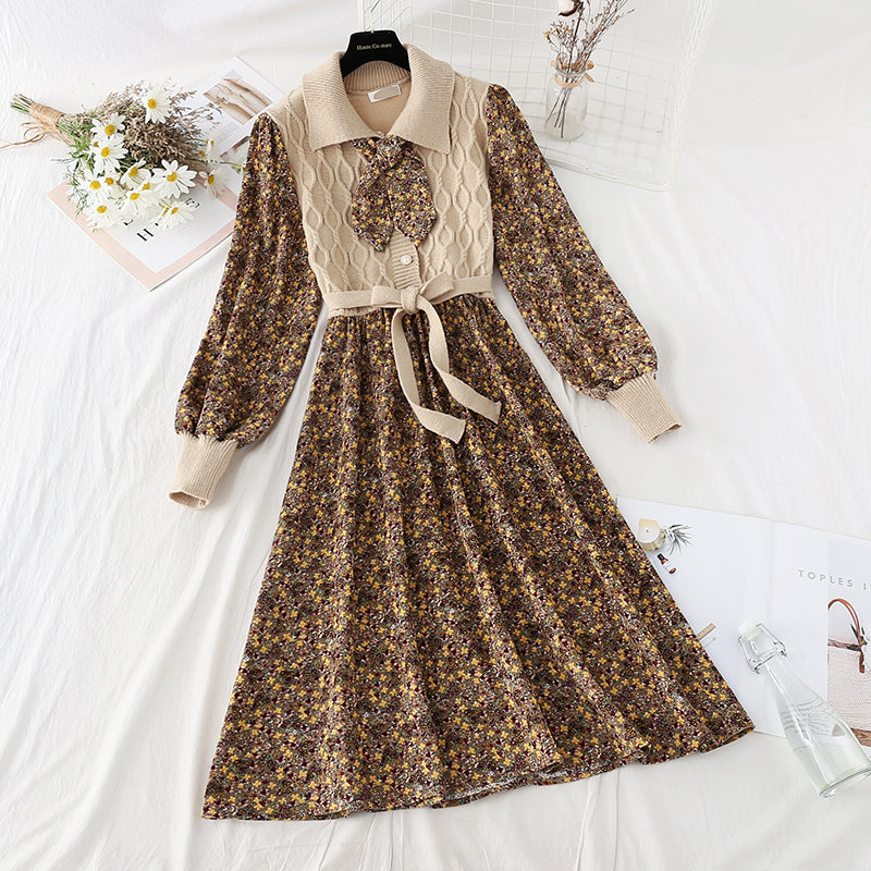 The new stitched lace up floral skirt is thin and elastic waist Corduroy Skirt  2245
