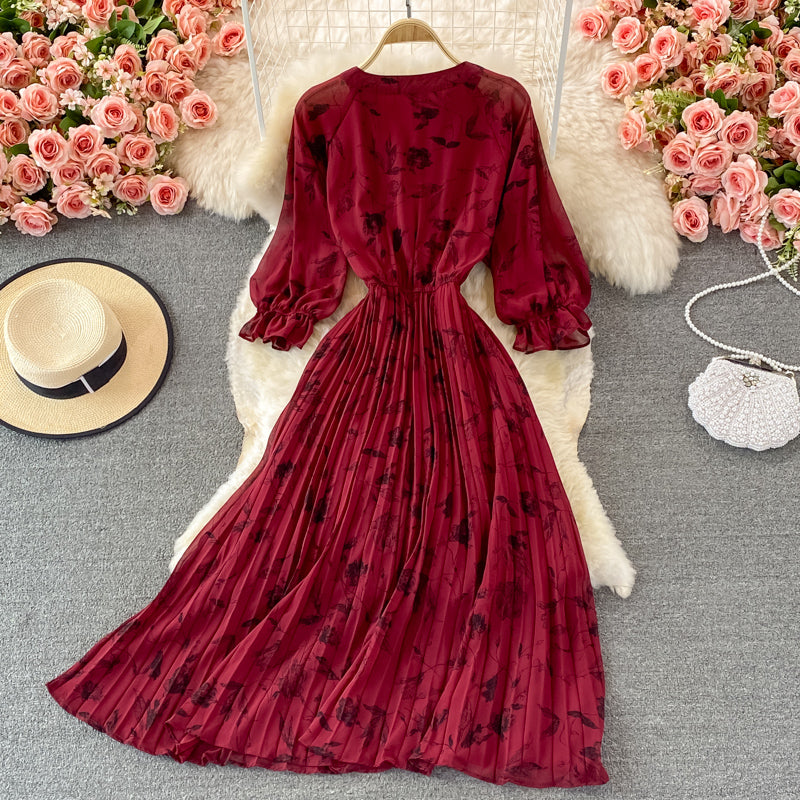 Rundhals-Chiffon-Faltenkleid mit Blumenmuster 3364