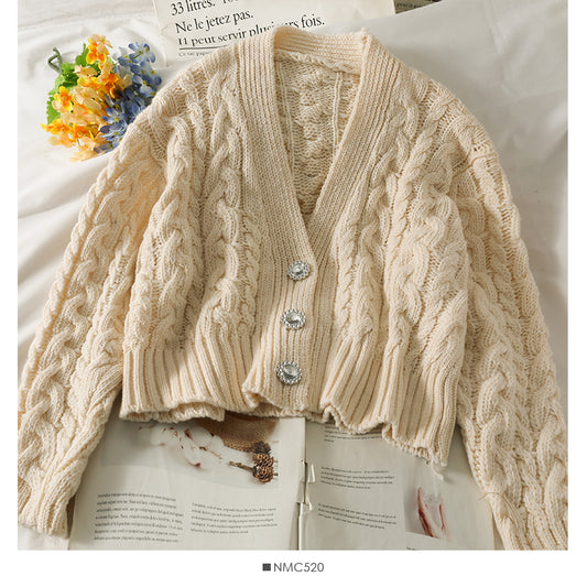Strickjacke für Damen mit drei Knöpfen und langen Ärmeln 1913